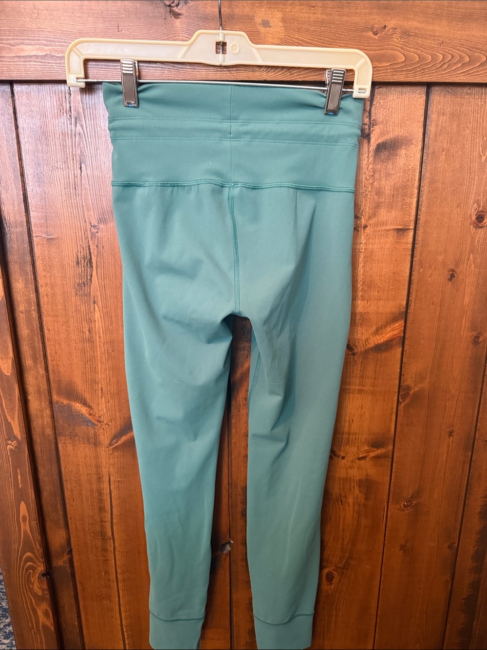 Vuori Daily Leggings, 25” length, Size S - Picture 4 of 10